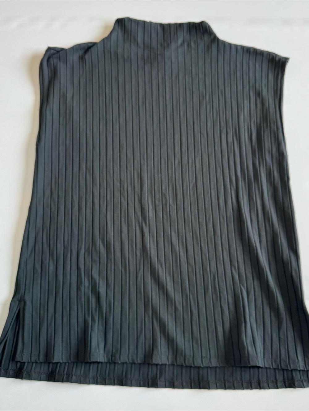 Eileen Fisher Pleated Mock Neck Top Sleeveless Plissé Blouse Black Size L
